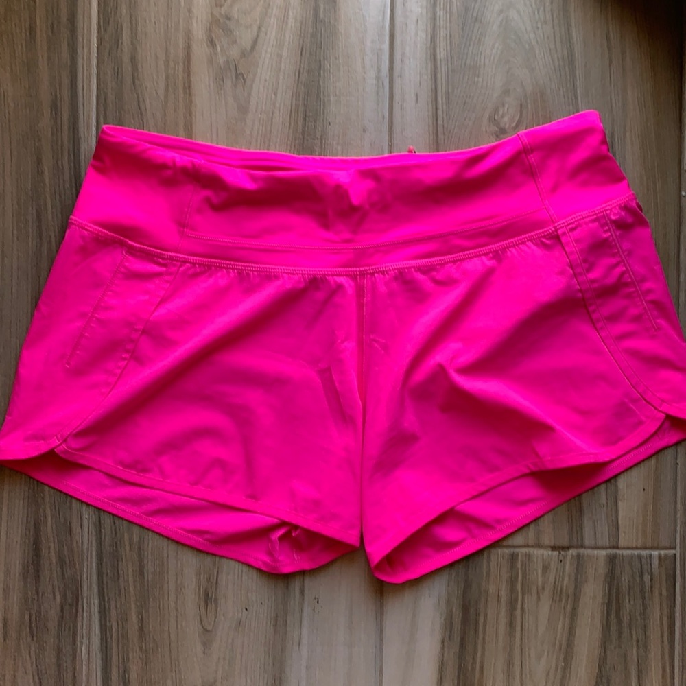 Lululemon pink highlighter 4in run times